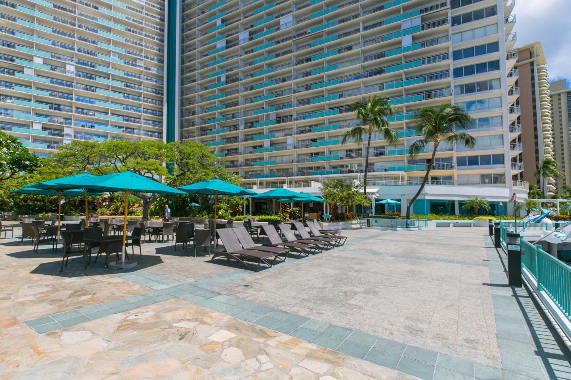 Ilikai Tower 1842 Lagoon View 1br