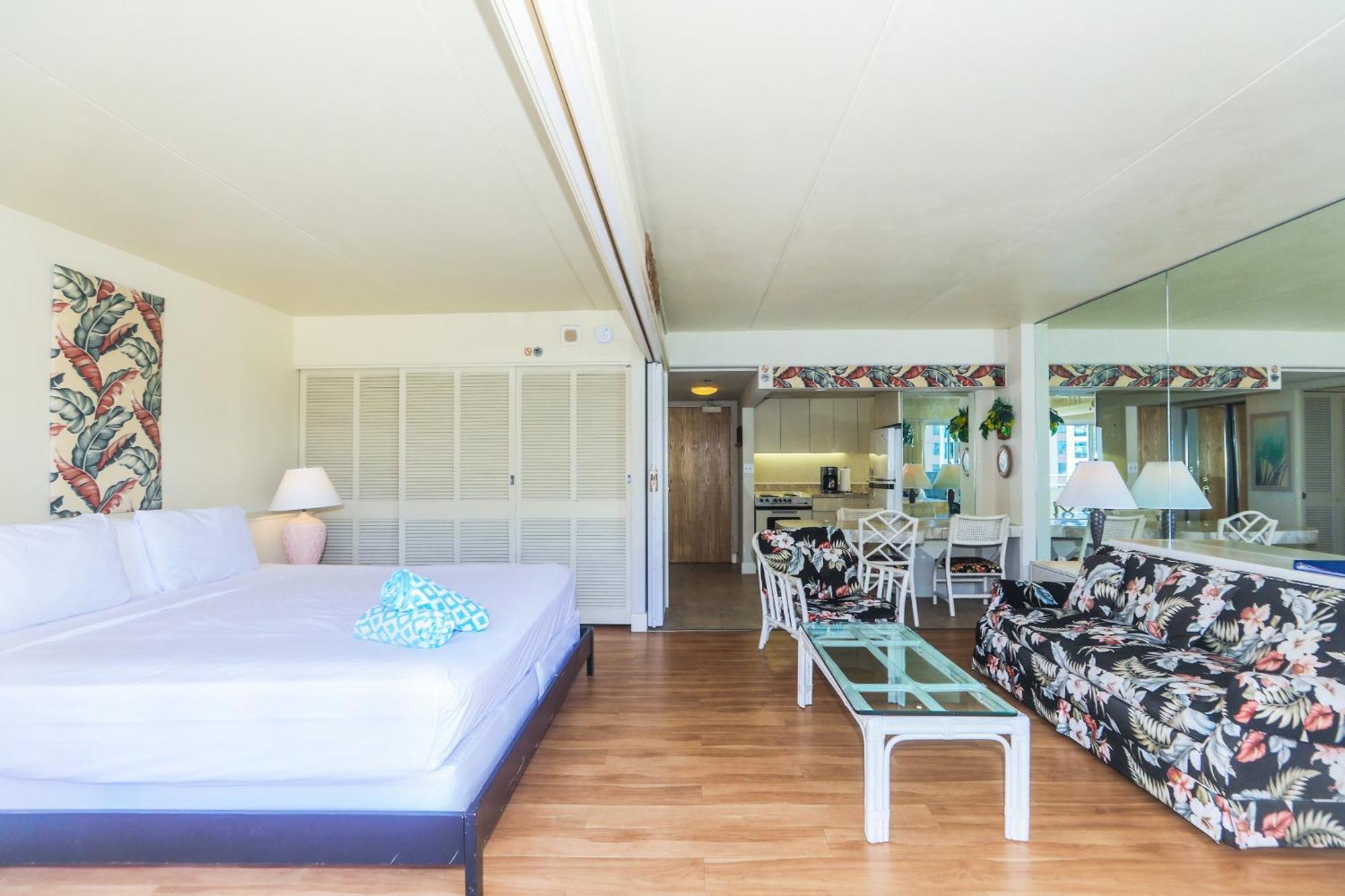 Ilikai Tower 1842 Lagoon View 1br Apartment *